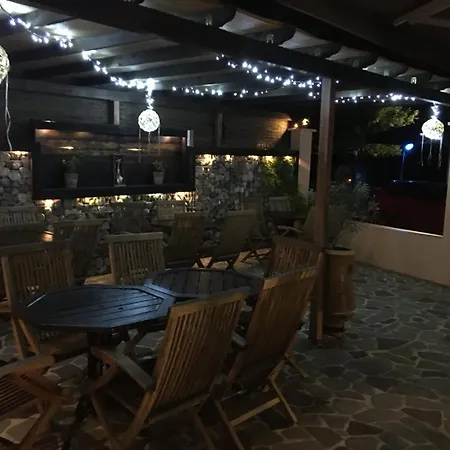 Apartman Despoina Edipszósz